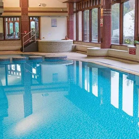 Detached Sleeps 6 With Private Hot Tub Nyaraló *