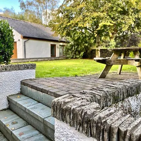 Detached Sleeps 6 With Private Hot Tub Nyaraló